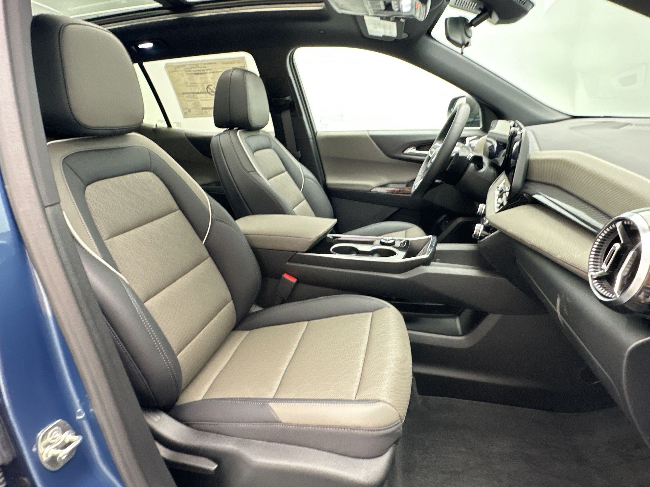 2027 Chevrolet Equinox LT - Photo 27
