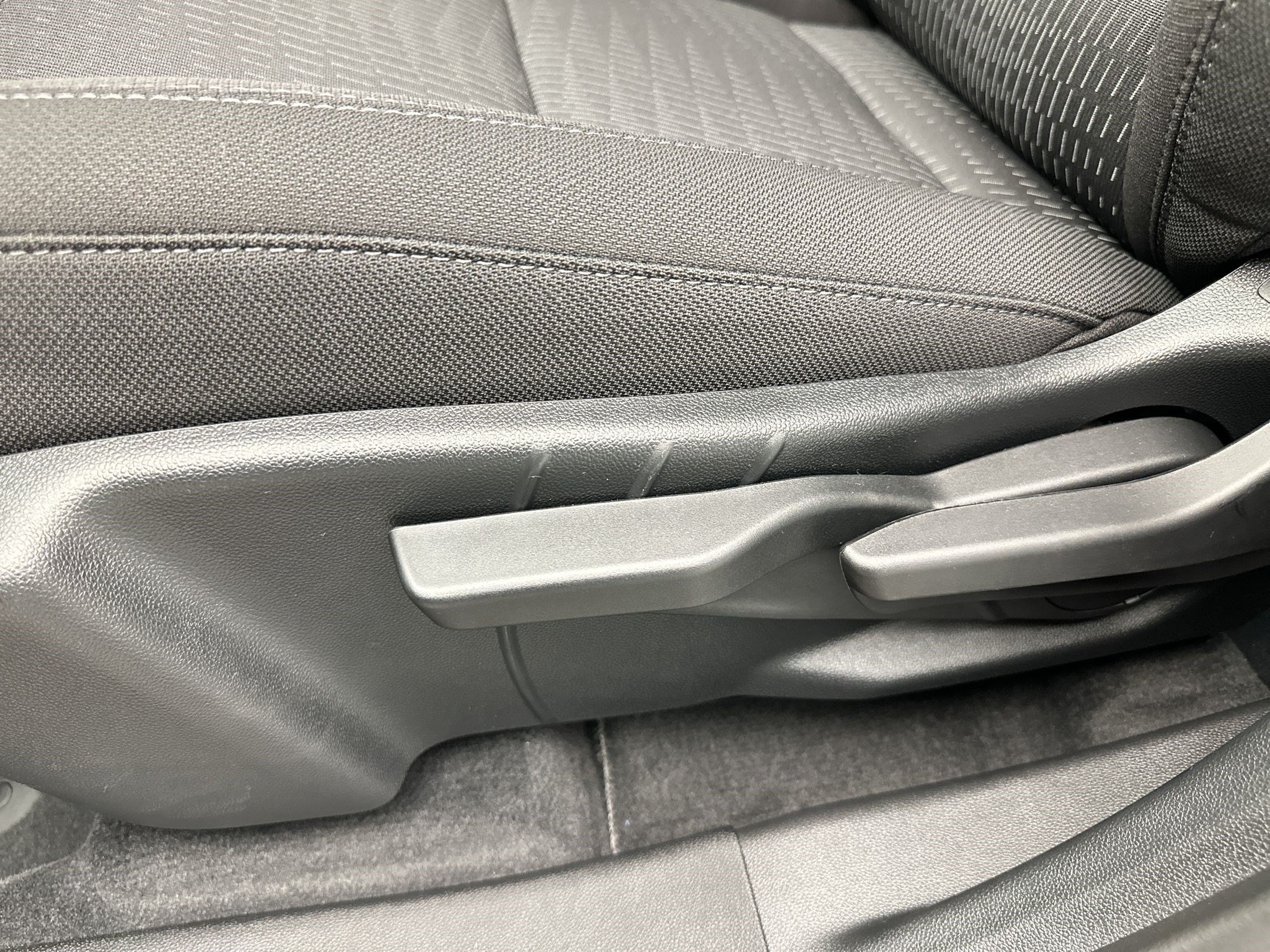 2027 Chevrolet Equinox LT - Photo 15