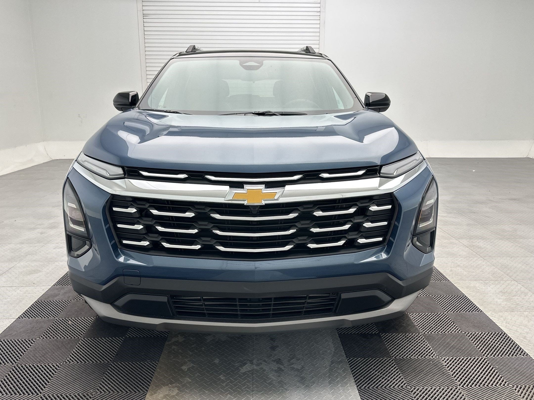 2027 Chevrolet Equinox LT - Photo 6