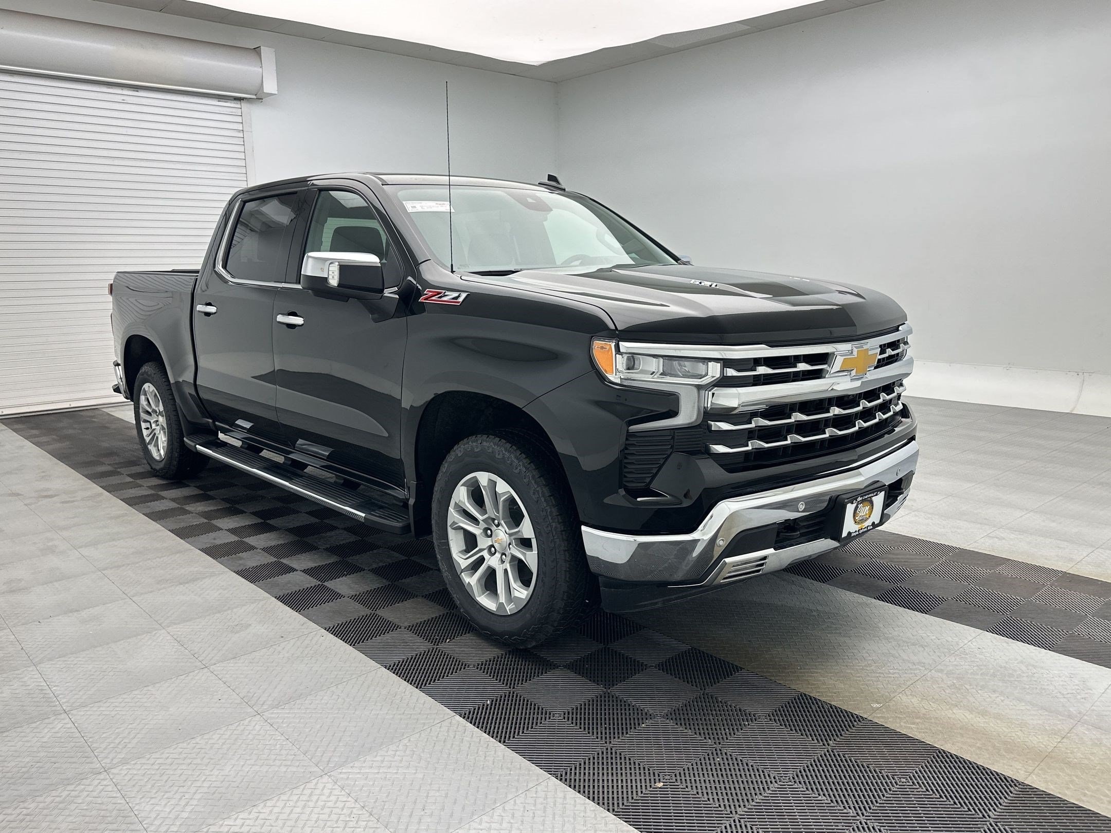2026 Chevrolet Silverado 1500 LTZ - Photo 7