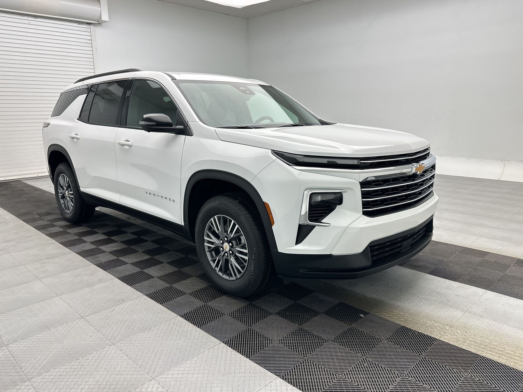 2026 Chevrolet Traverse LT - Photo 7