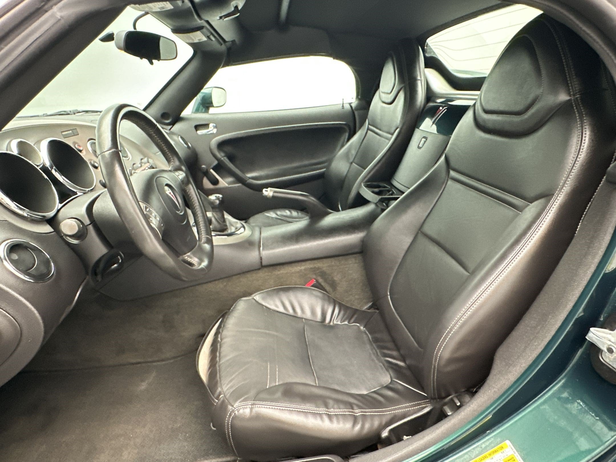 Solstice 2MB67 Car