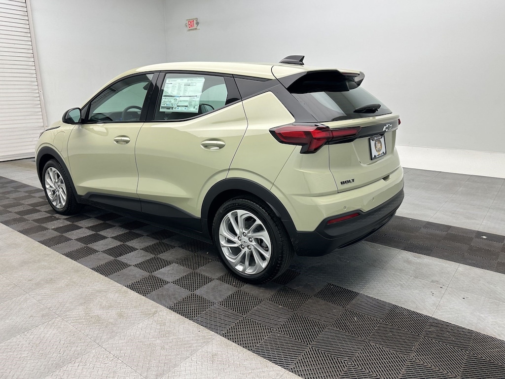 New 2027 Chevrolet Bolt LT SUV