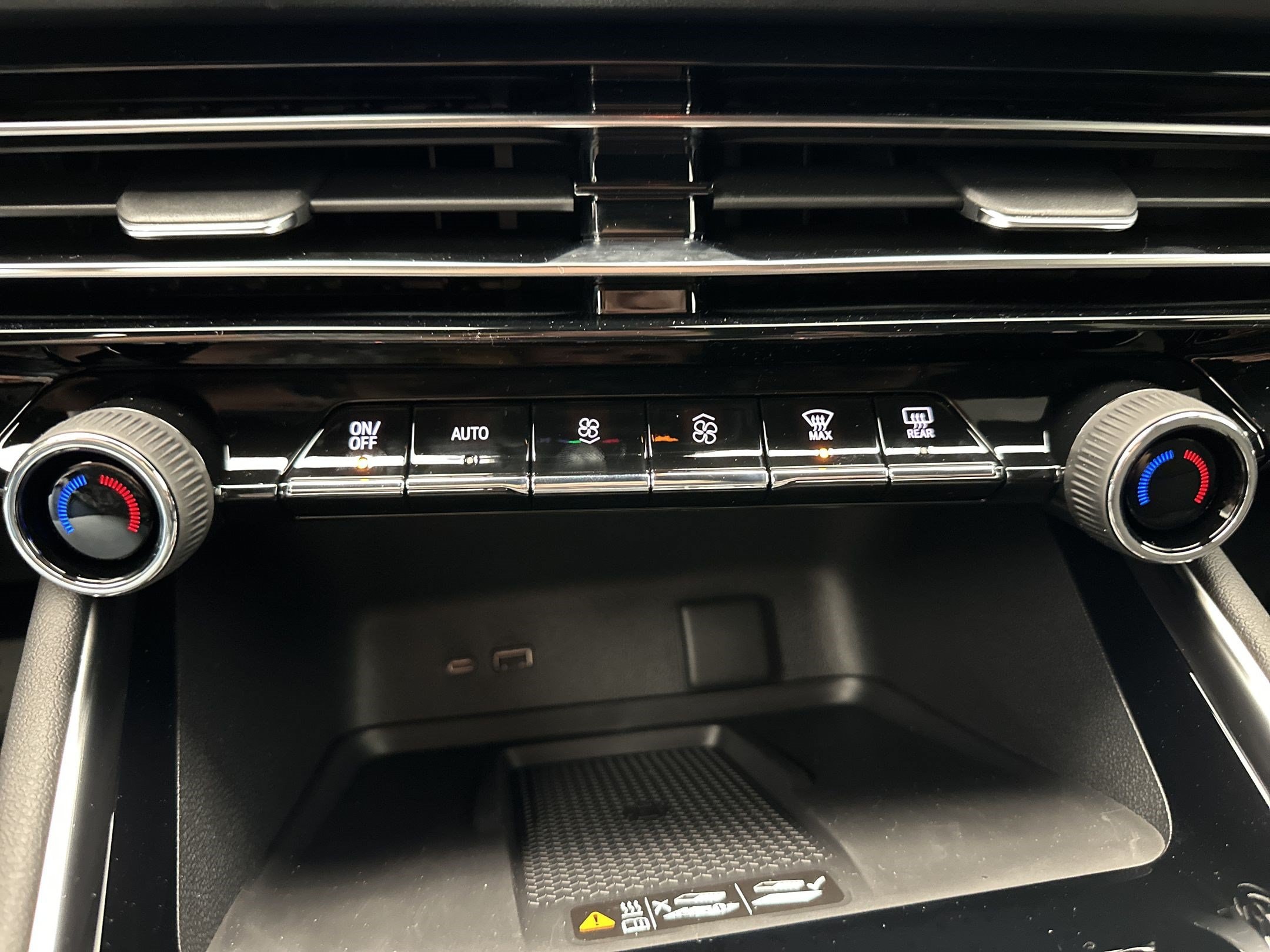 2026 Chevrolet Traverse LT - Photo 24