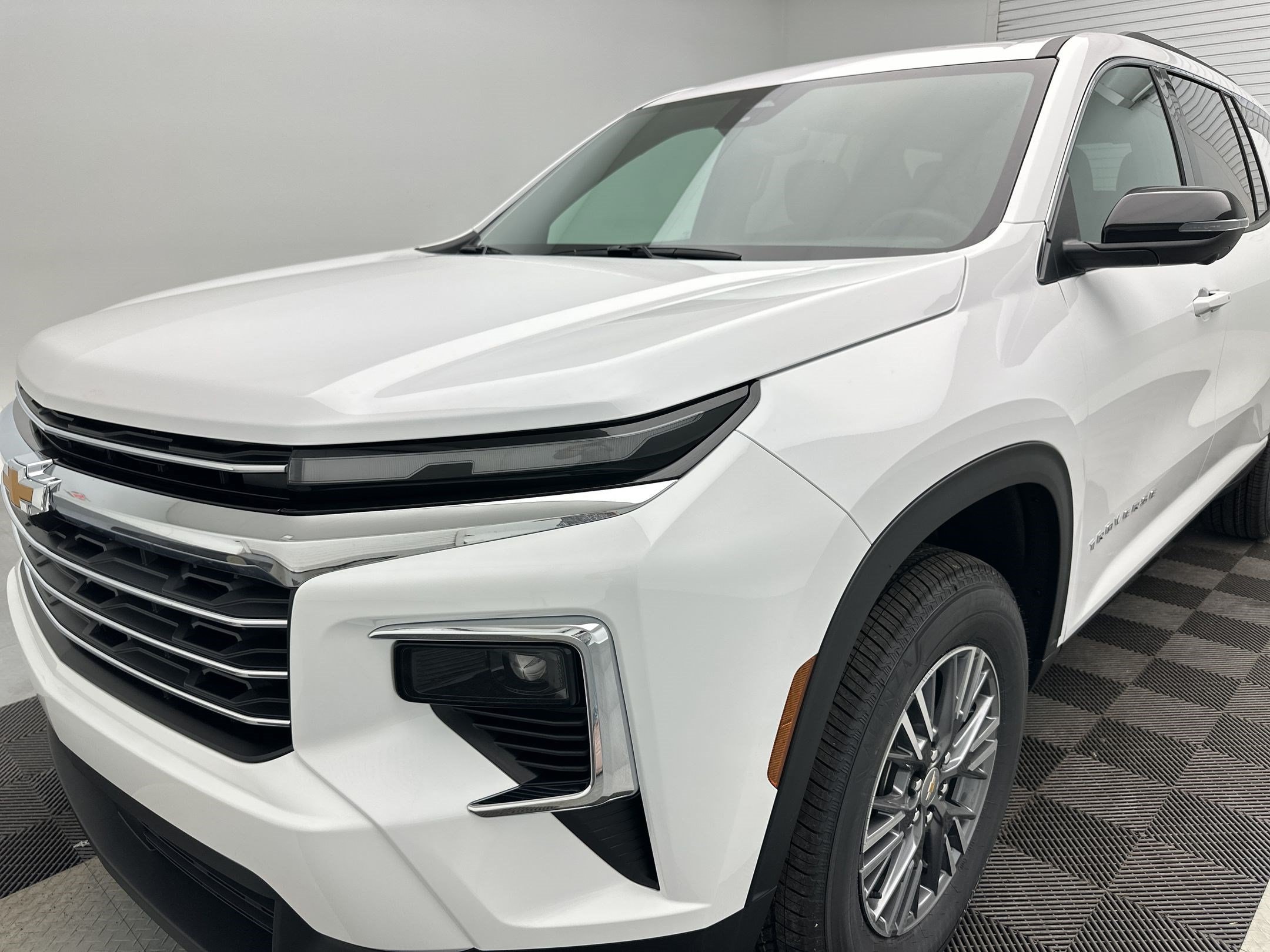 2026 Chevrolet Traverse LT - Photo 19