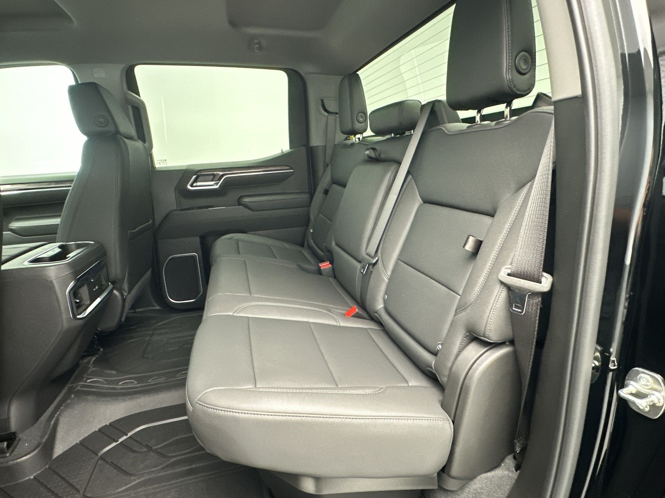 2026 Chevrolet Silverado 1500 LTZ - Photo 22