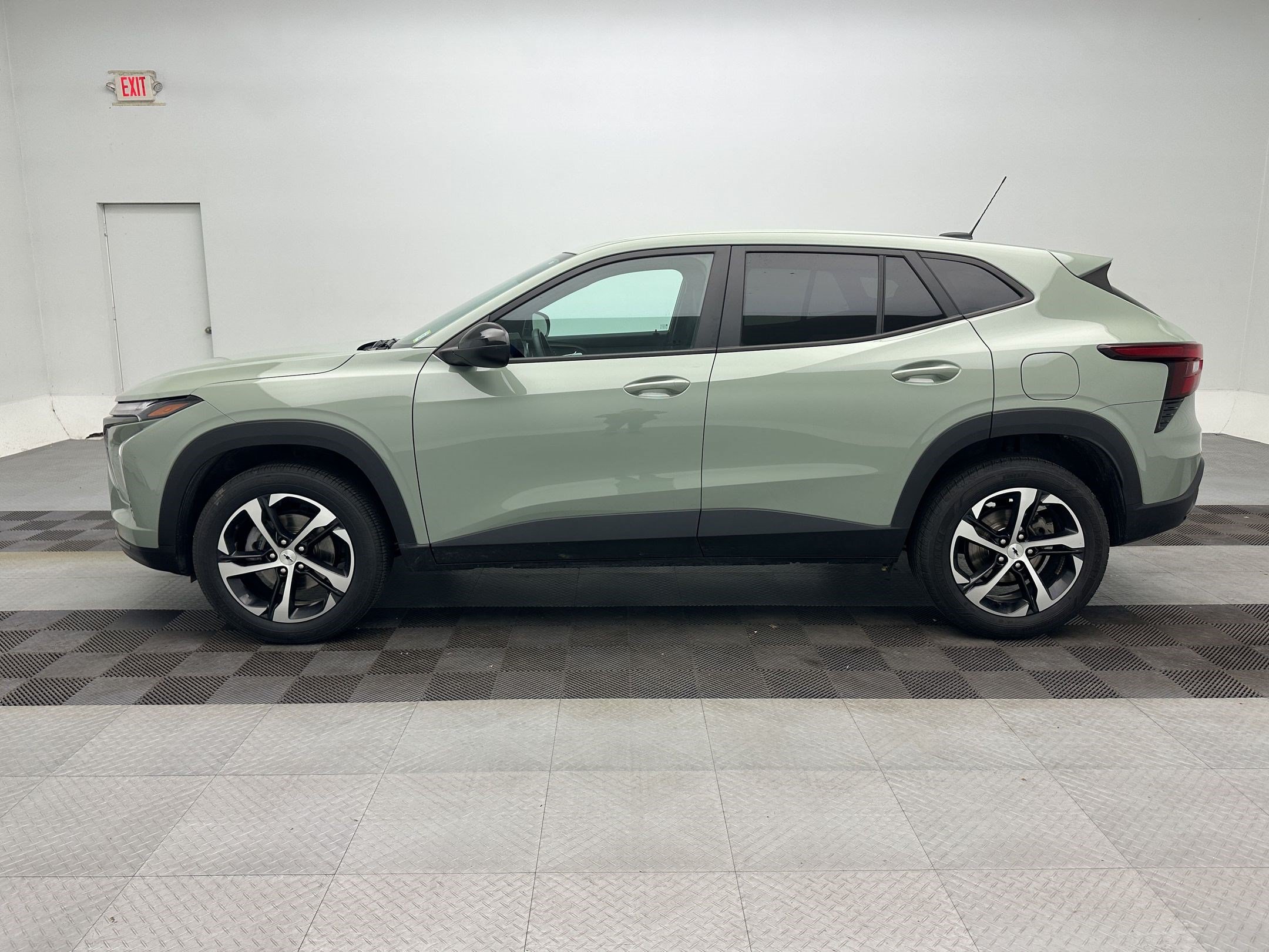 Used 2024 Chevrolet Trax 1RS SUV