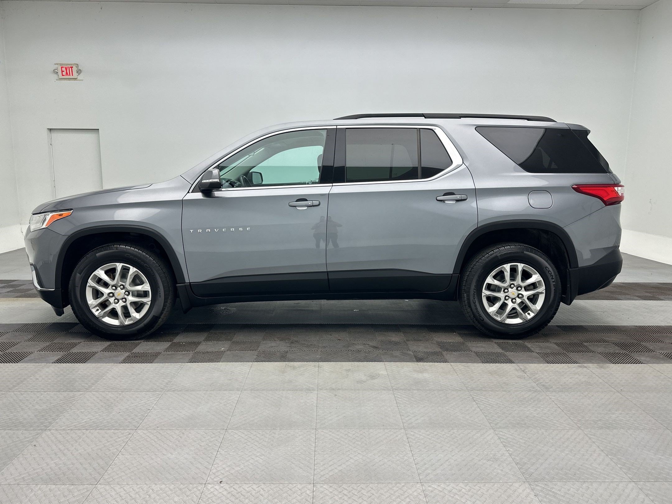1GNEVGKW1MJ260545