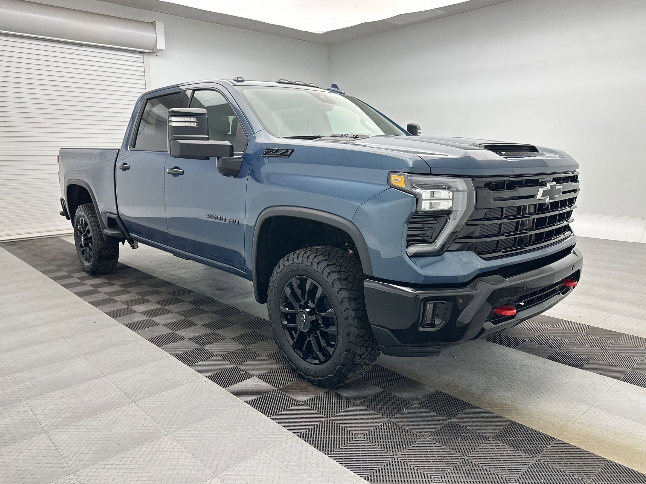 2026 Chevrolet Silverado 3500 HD LTZ - Photo 7