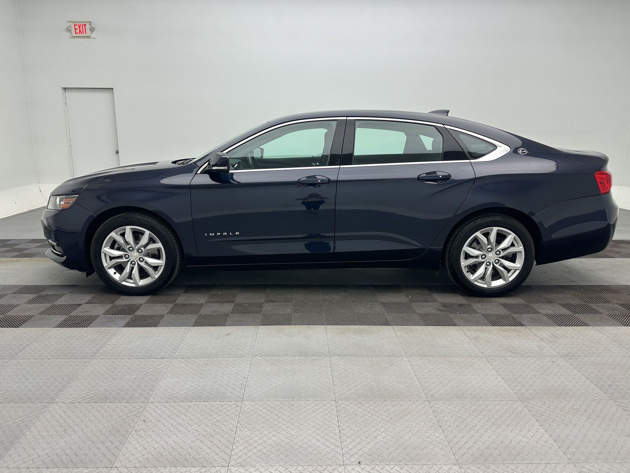Used 2019 Chevrolet Impala 1LT with VIN 2G11Z5S32K9109575 for sale in Chittenango, NY
