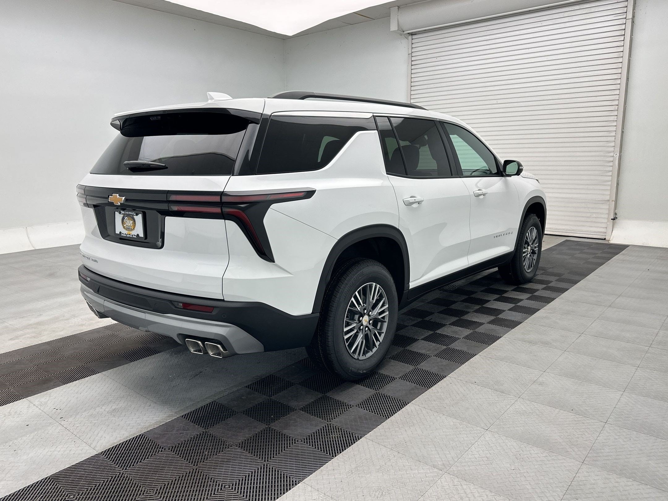 2026 Chevrolet Traverse LT - Photo 9