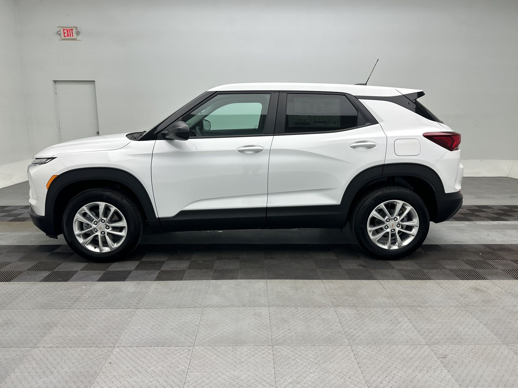 2026 Chevrolet Trailblazer LS - Photo 2