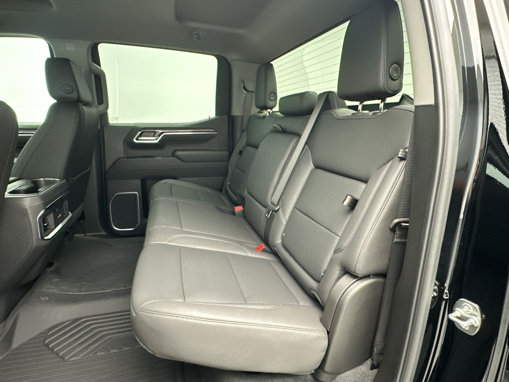 2026 Chevrolet Silverado 1500 LTZ - Photo 22