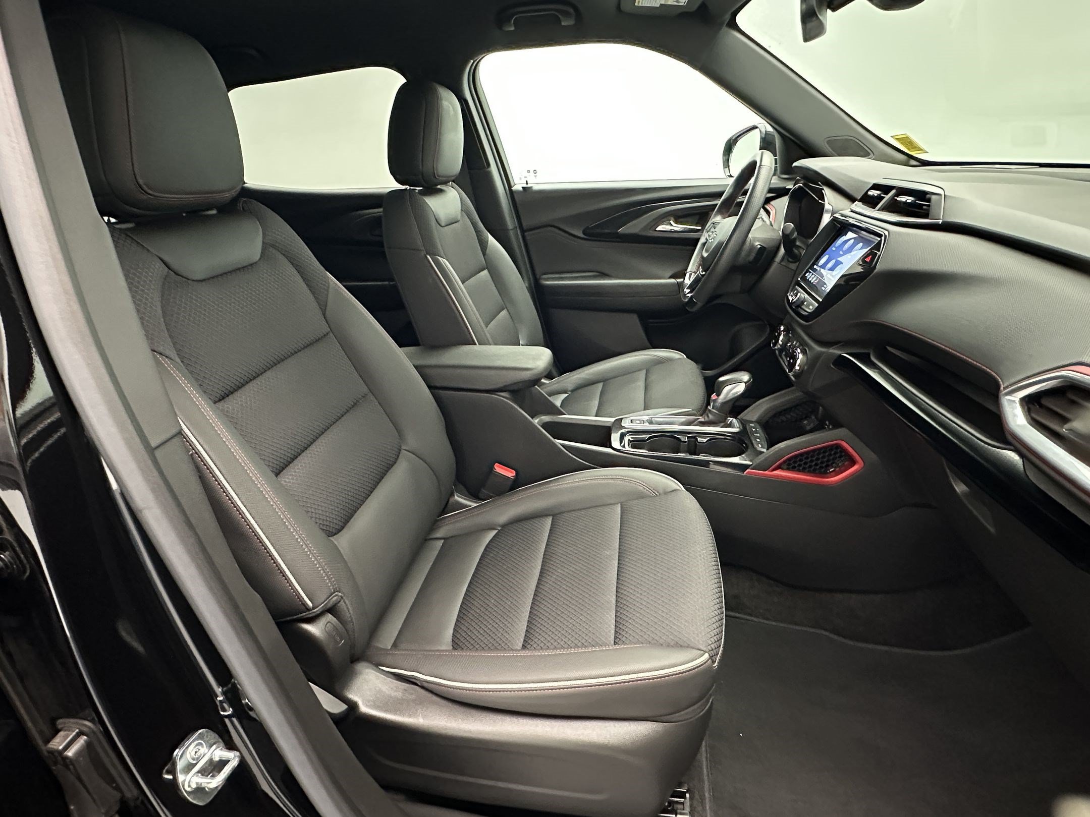 2023 Chevrolet TrailBlazer RS - Photo 23