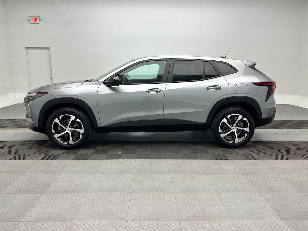 Used 2024 Chevrolet Trax 1RS SUV