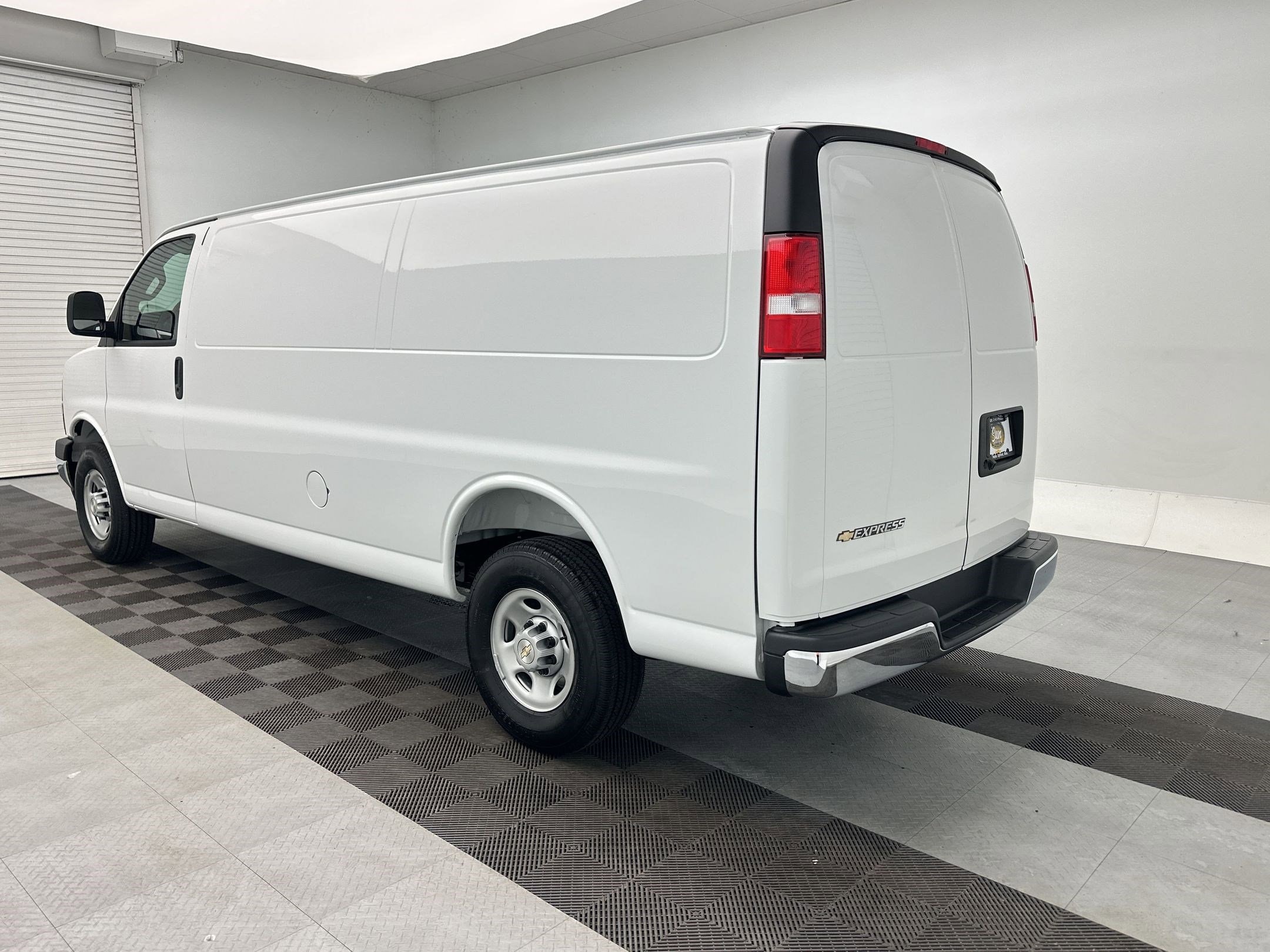 2026 Chevrolet Express Cargo Work Van - Photo 3