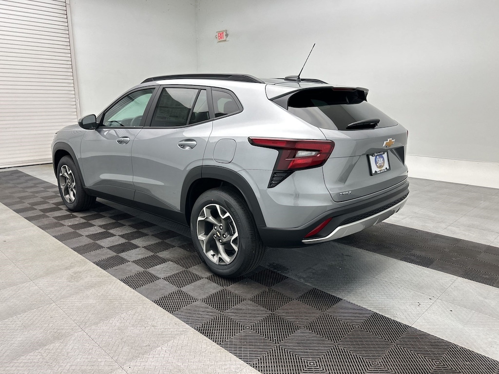 New 2026 Chevrolet Trax LT SUV