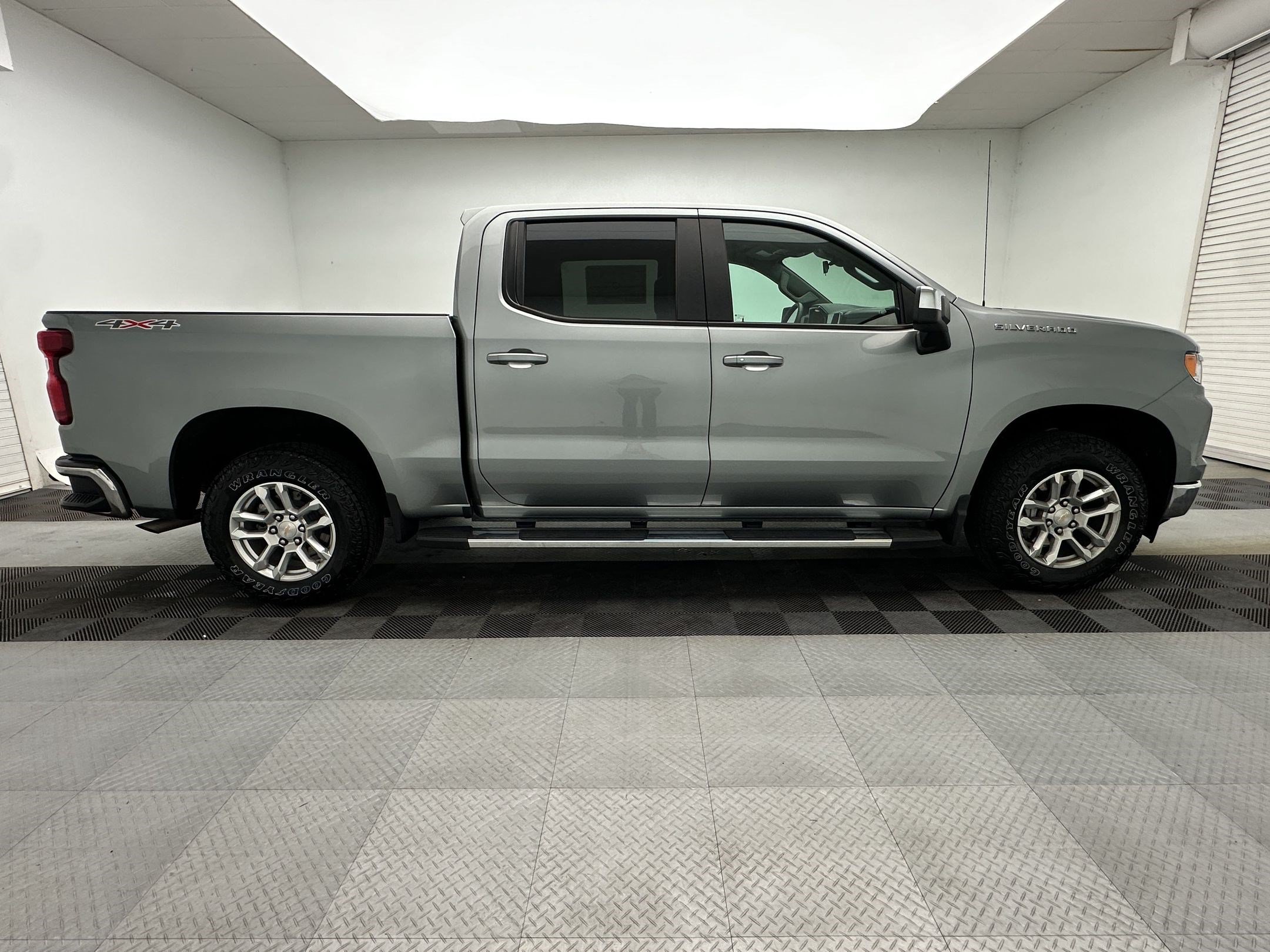 2026 Chevrolet Silverado 1500 LT - Photo 8