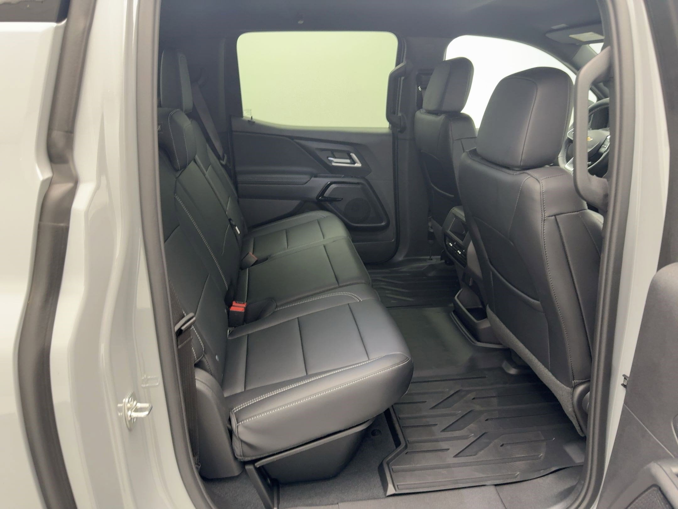 2026 Chevrolet Silverado EV LT - Photo 26