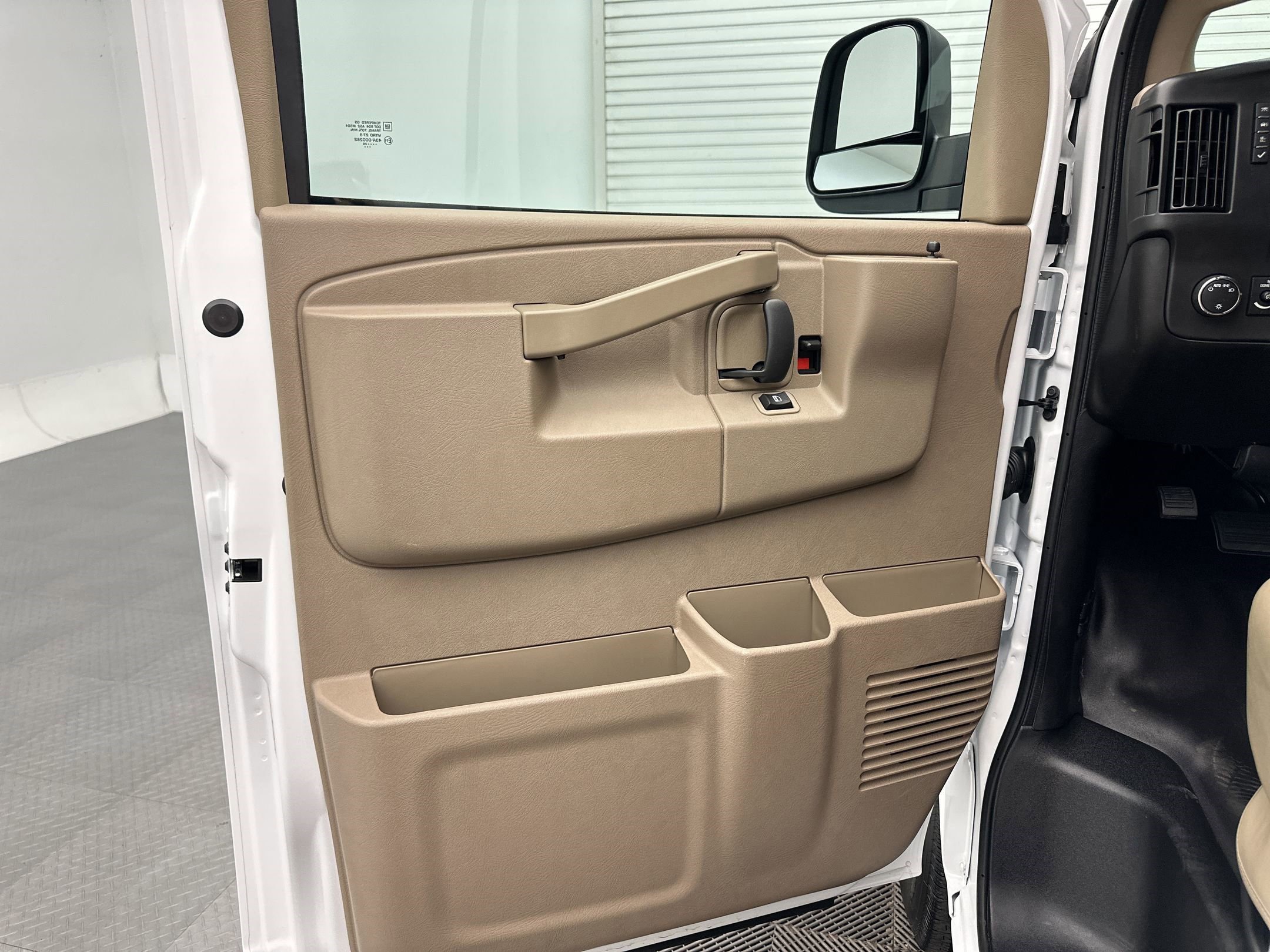 2026 Chevrolet Express Cargo Work Van - Photo 19