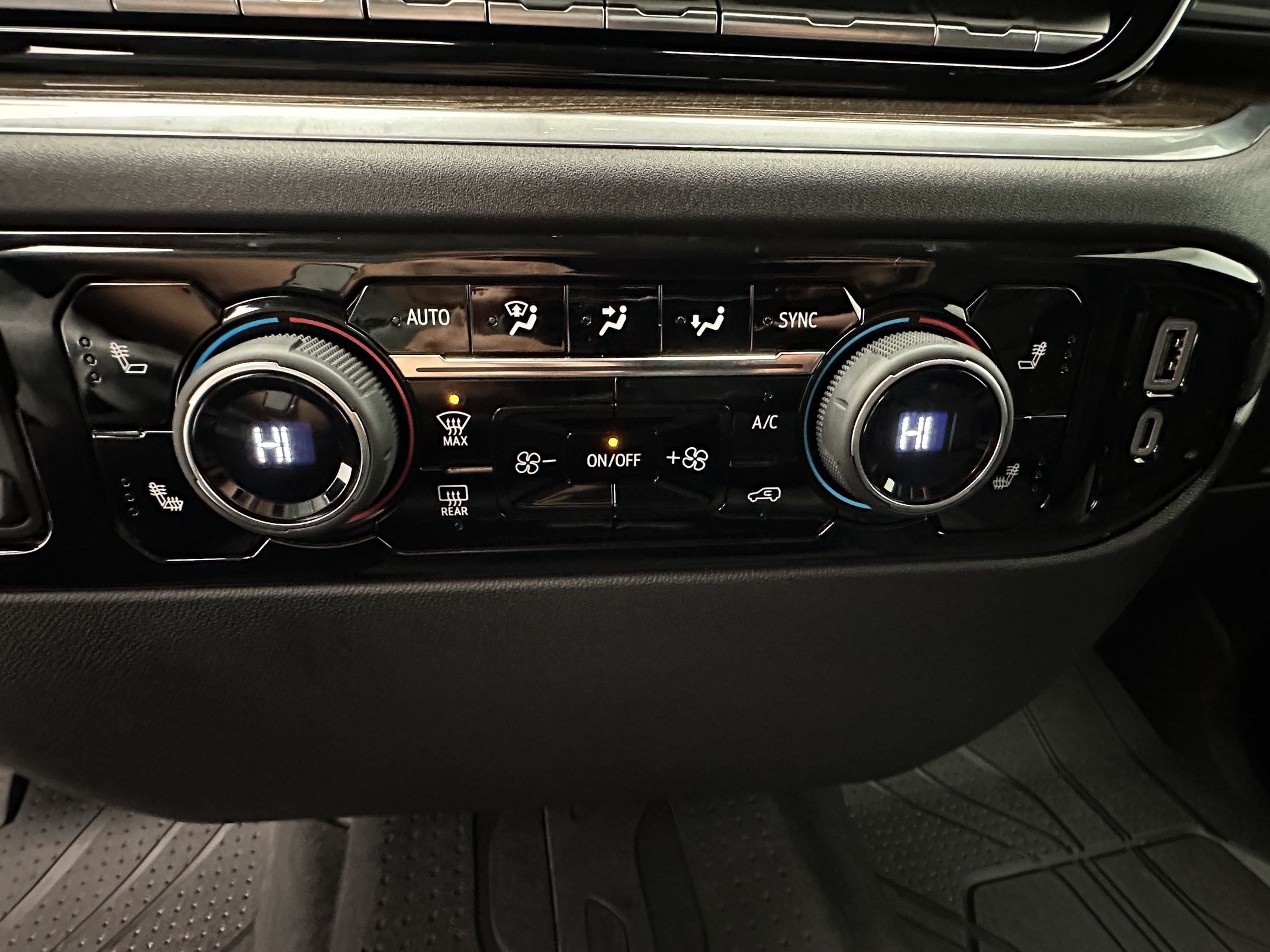 2026 Chevrolet Silverado 1500 LT - Photo 18