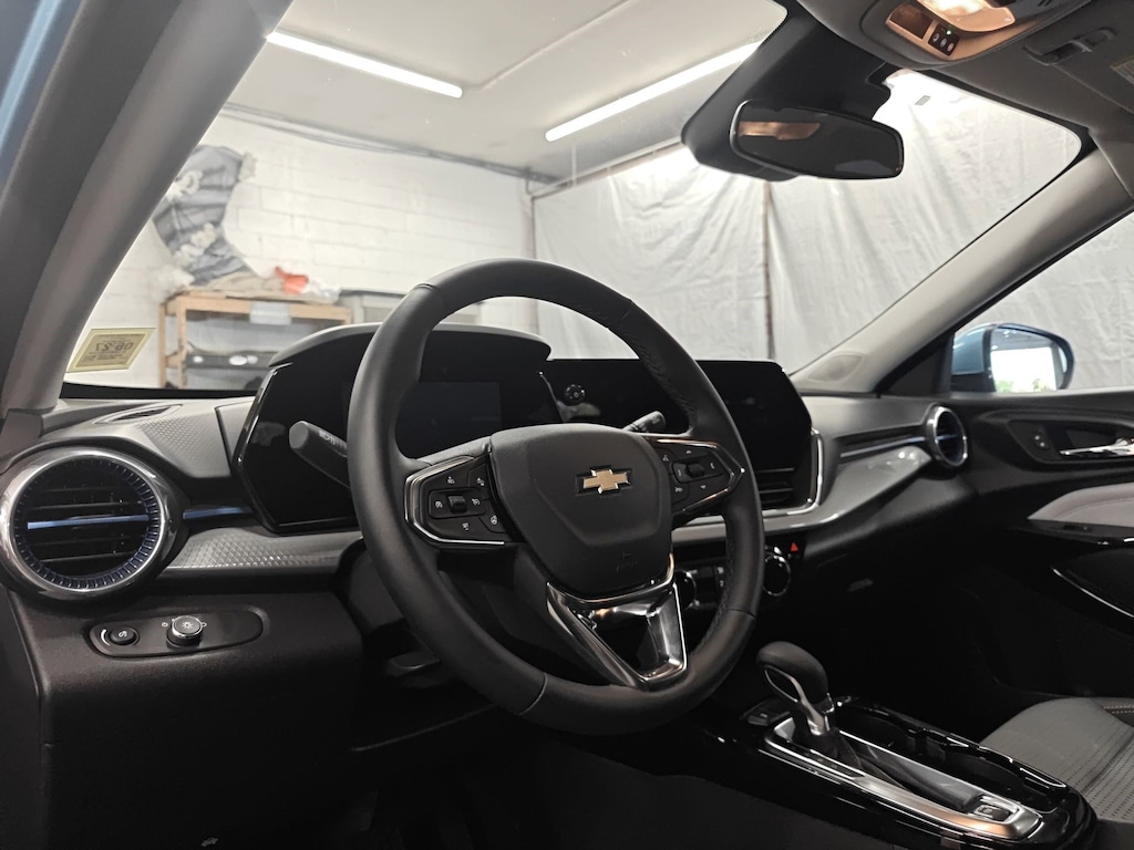 Used 2026 Chevrolet Trax LT SUV