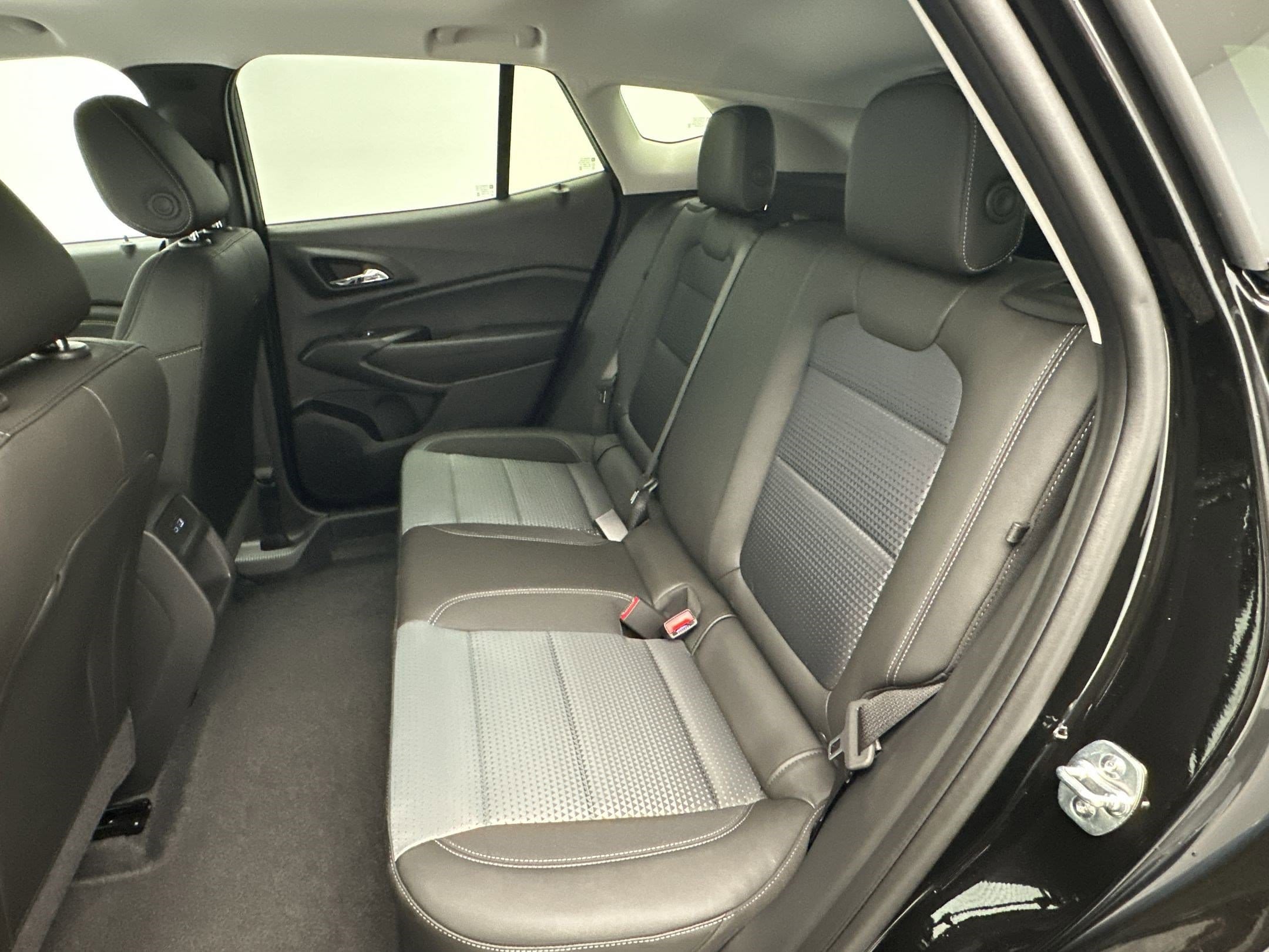 2026 Chevrolet Trax LT - Photo 14