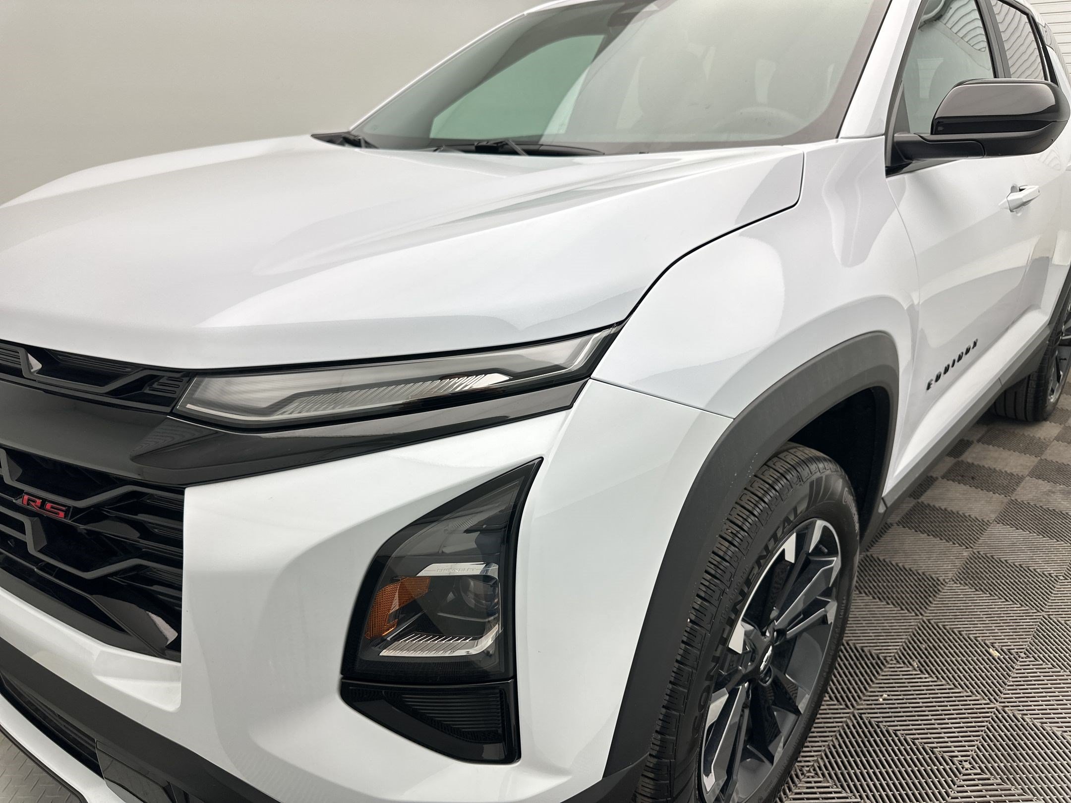 2027 Chevrolet Equinox RS - Photo 26