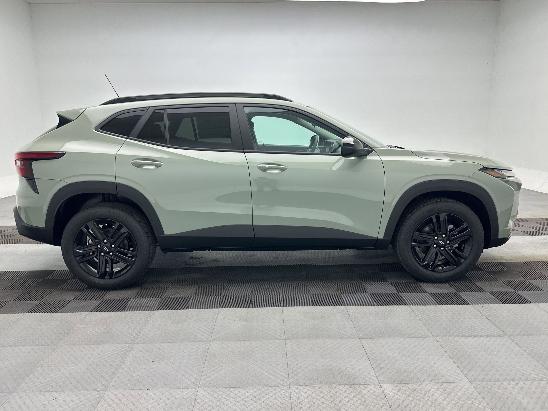 2026 Chevrolet Trax Activ - Photo 8