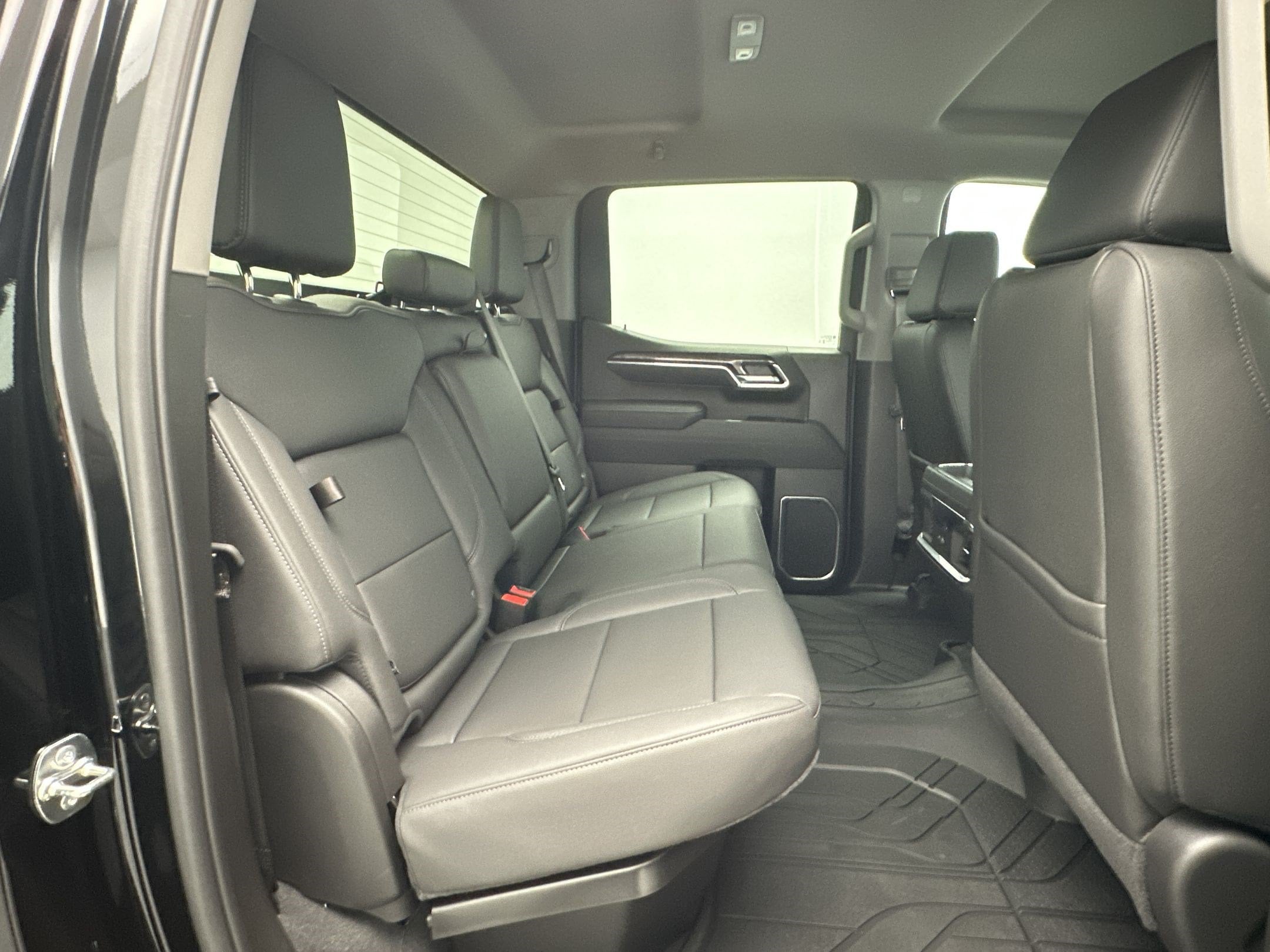 2026 Chevrolet Silverado 1500 LTZ - Photo 29