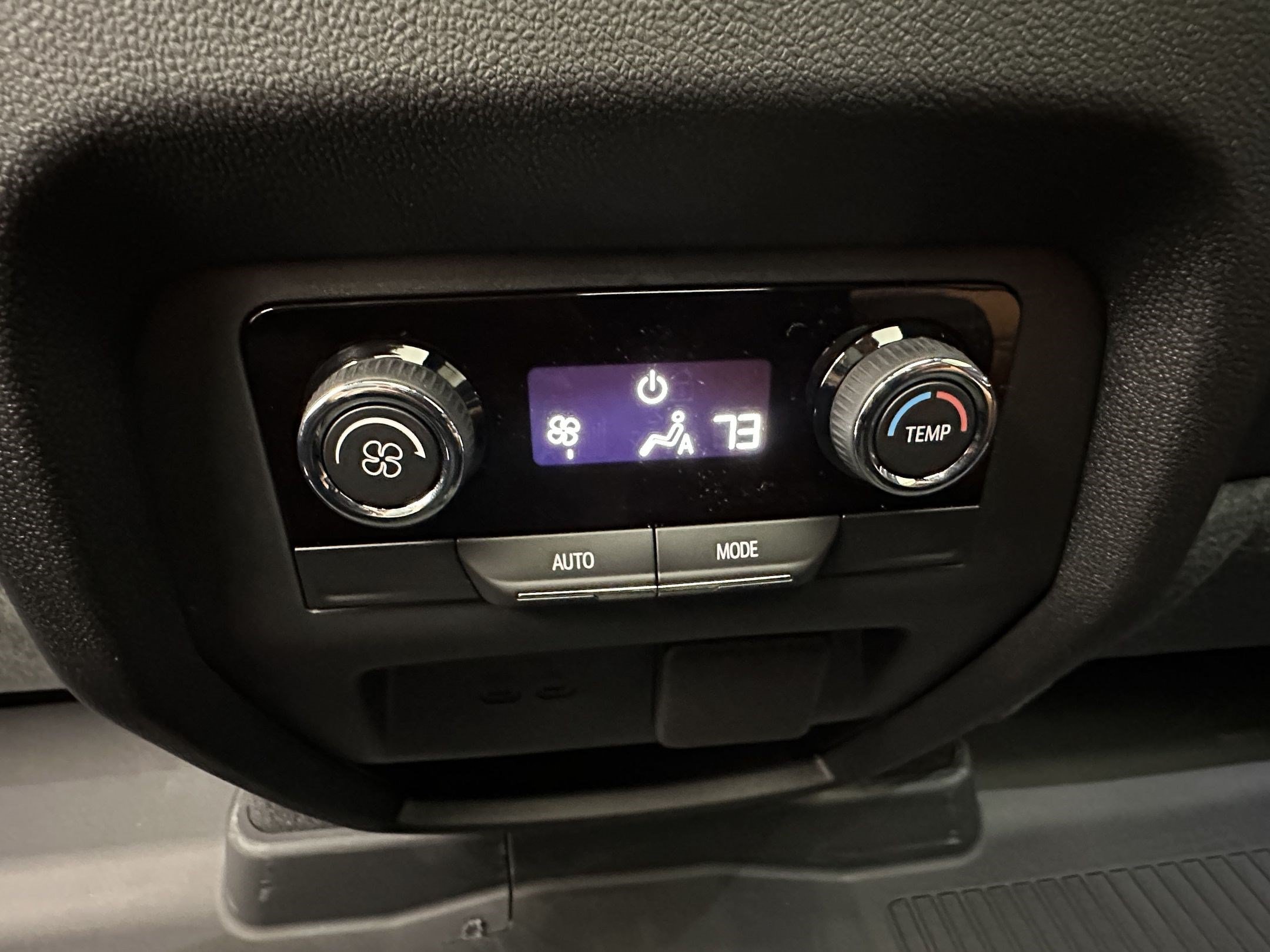2027 Chevrolet Traverse Z71 - Photo 19