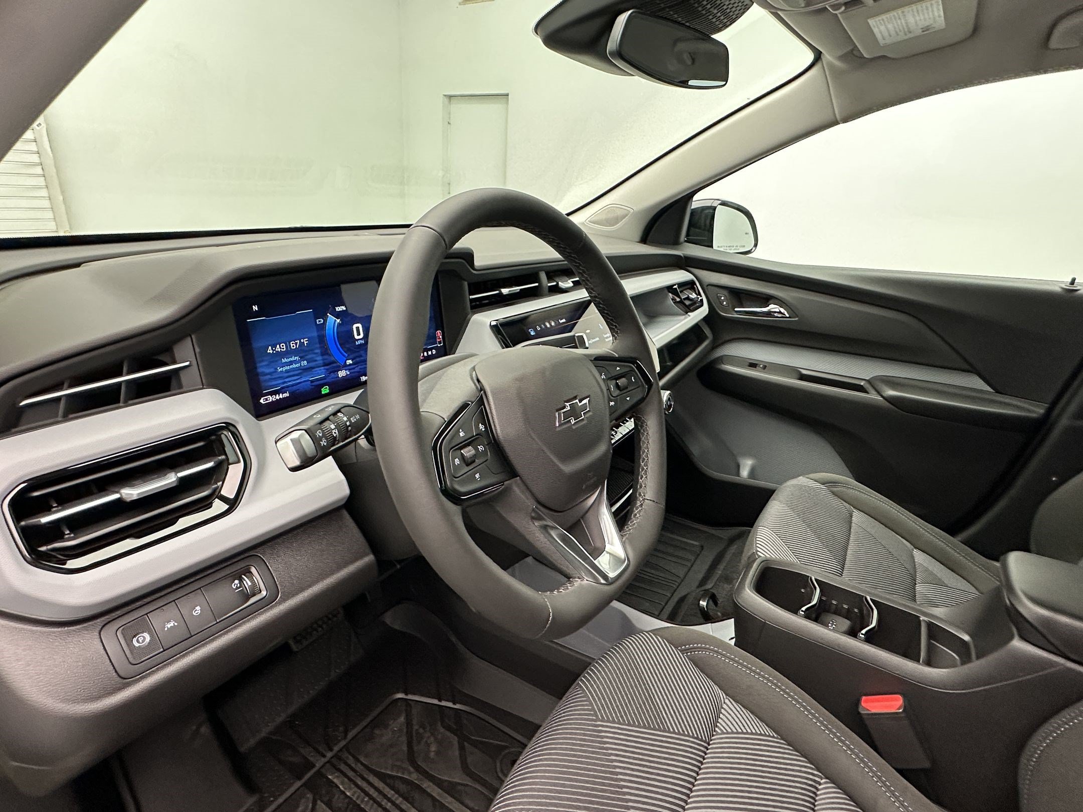 New 2027 Chevrolet Bolt LT SUV