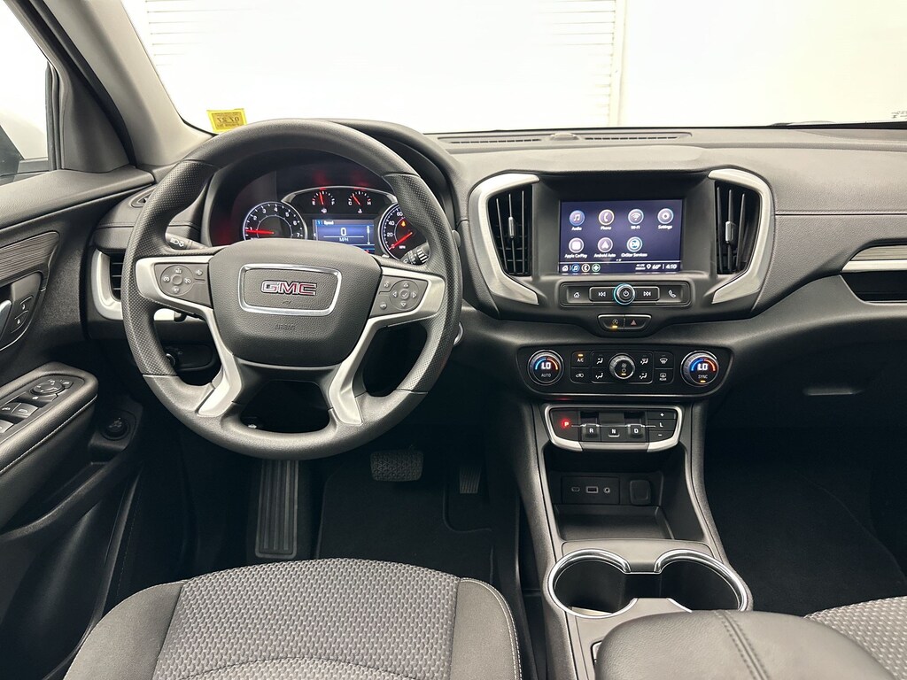 Used 2024 GMC Terrain SLE SUV