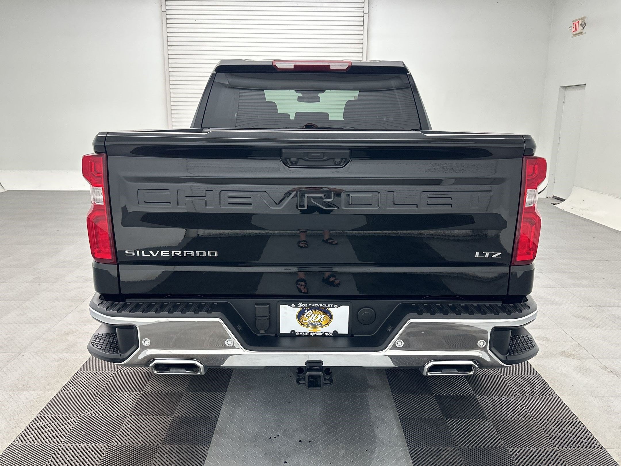 2026 Chevrolet Silverado 1500 LTZ - Photo 10