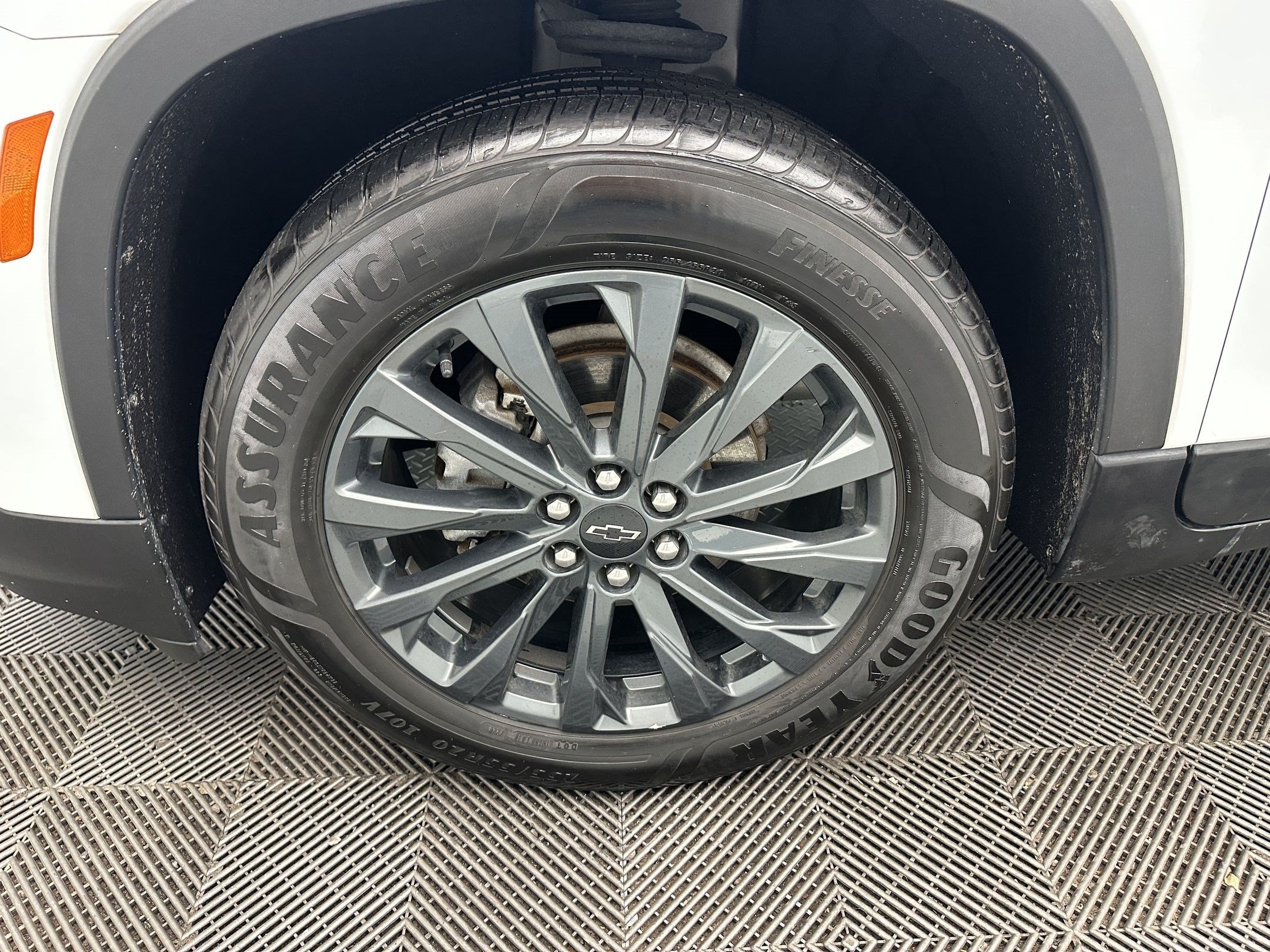 2023 Chevrolet Traverse RS - Photo 13