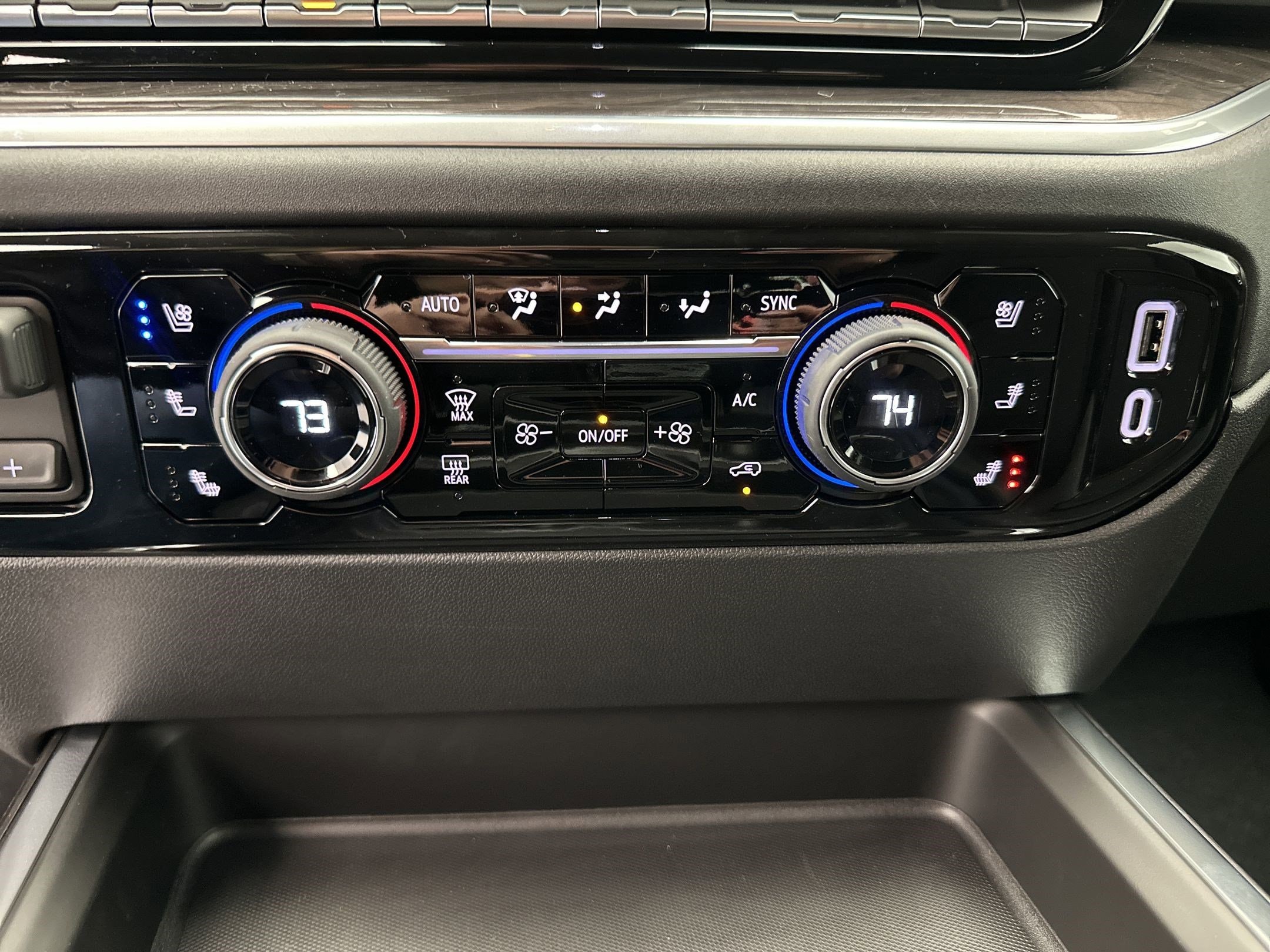 2026 Chevrolet Silverado 3500 HD LTZ - Photo 17
