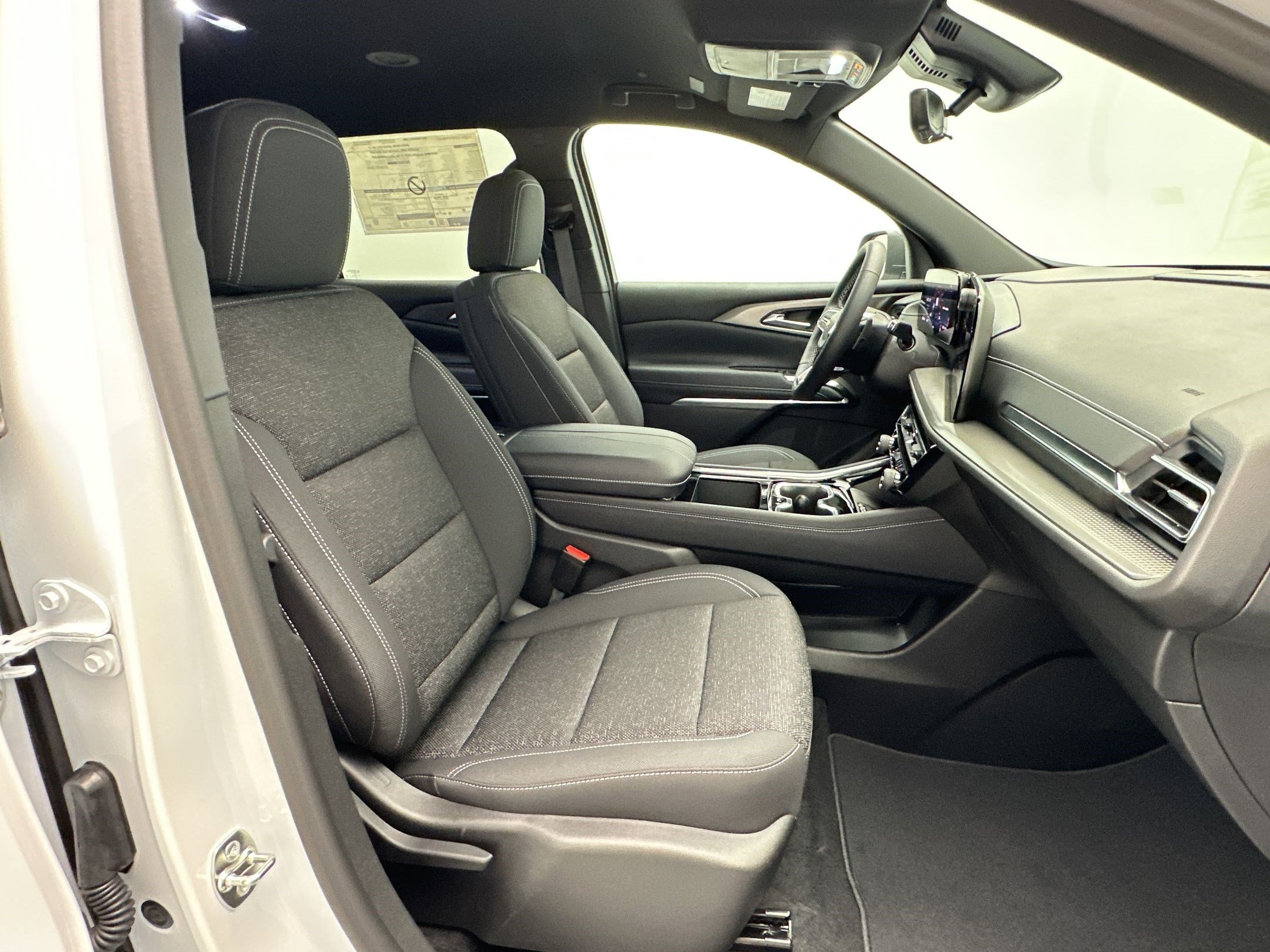 2026 Chevrolet Traverse LT - Photo 29