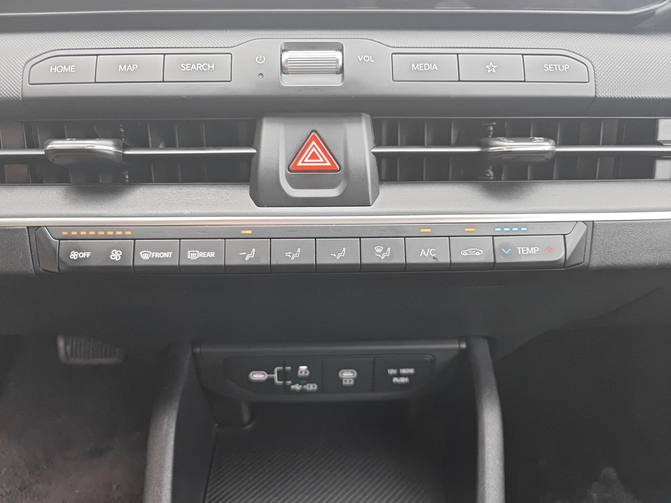 2025 Kia K4 LXS - Photo 20