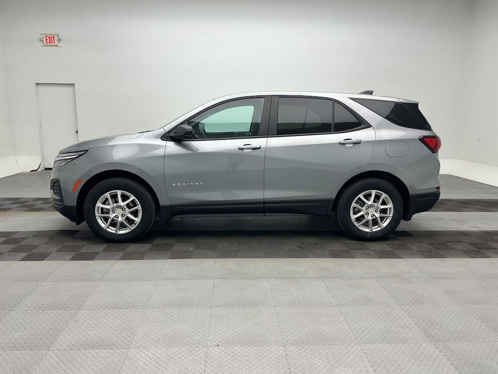 Used 2024 Chevrolet Equinox LS SUV