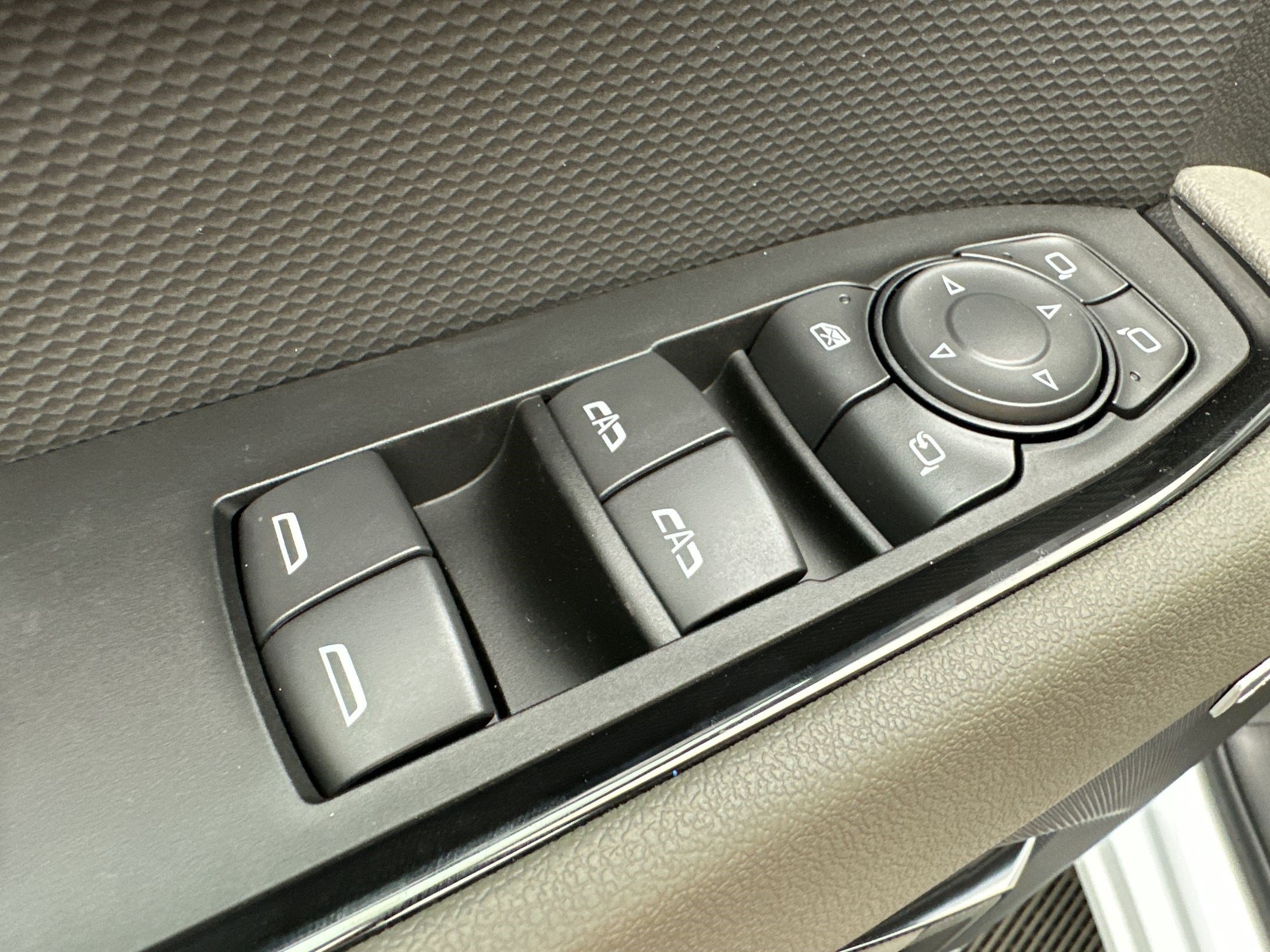 2026 Chevrolet Silverado 1500 ZR2 - Photo 13