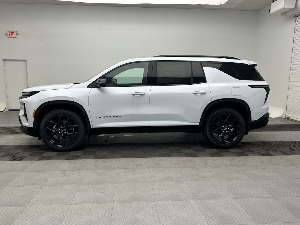 Used 2026 Chevrolet Traverse RS SUV