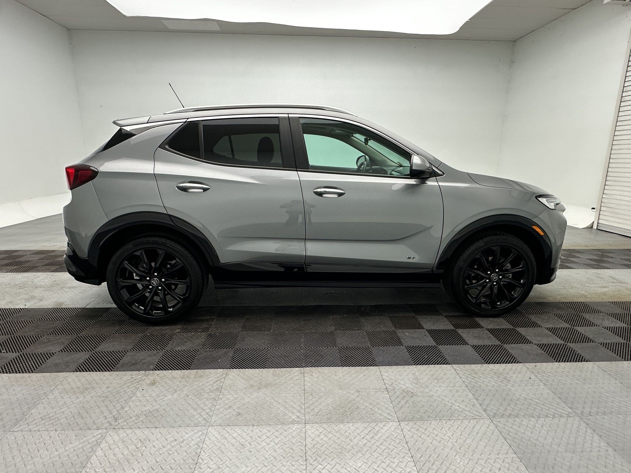 2025 Buick Encore GX Sport Touring - Photo 8