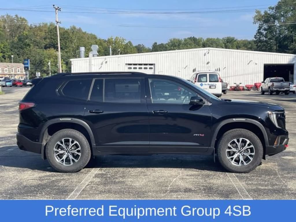 Used 2024 GMC Acadia AT4 SUV