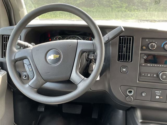 2025 Chevrolet Express Cargo Work Van - Photo 18