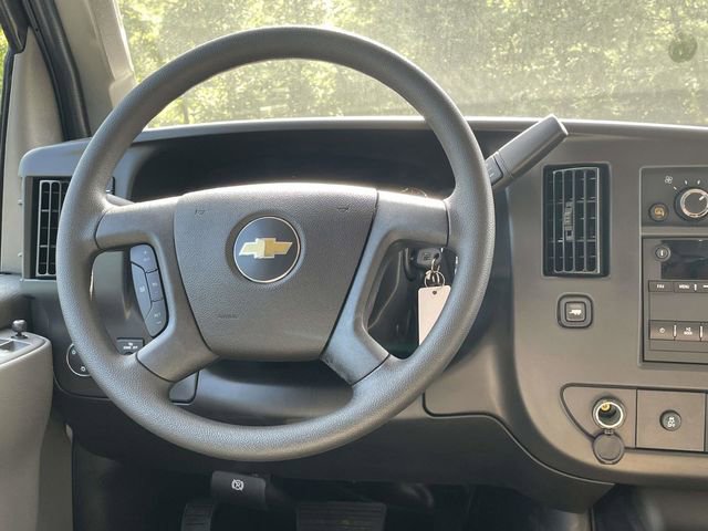 2025 Chevrolet Express Cargo Work Van - Photo 18