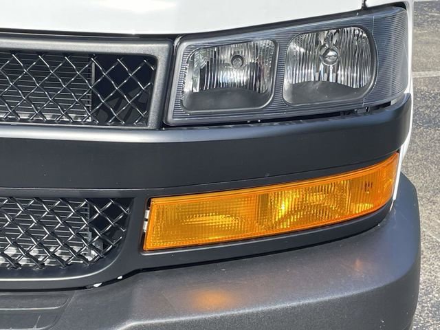 2025 Chevrolet Express Cargo Work Van - Photo 10