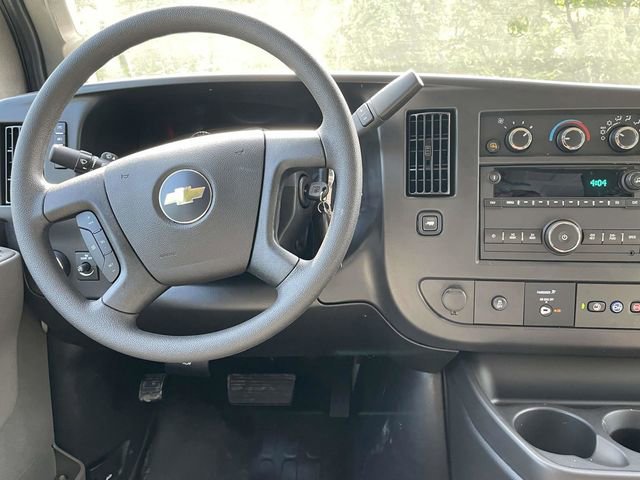 2025 Chevrolet Express Cargo Work Van - Photo 19
