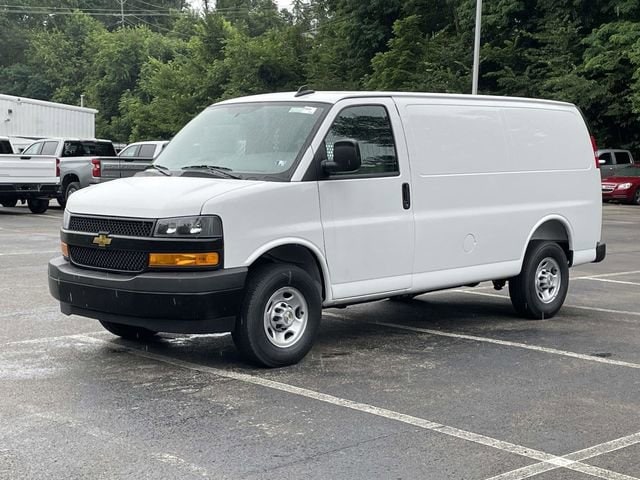 2025 Chevrolet Express Cargo Work Van - Photo 8