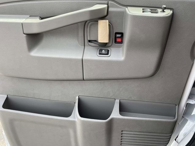 2025 Chevrolet Express Cargo Work Van - Photo 22