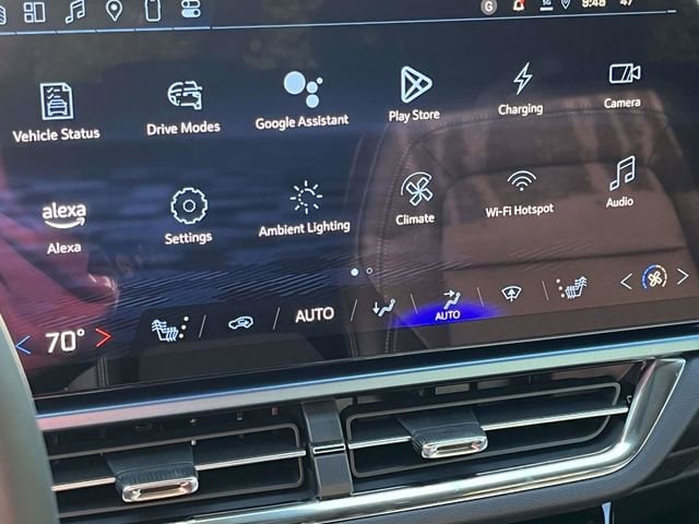 2025 Chevrolet Equinox EV LT - Photo 27